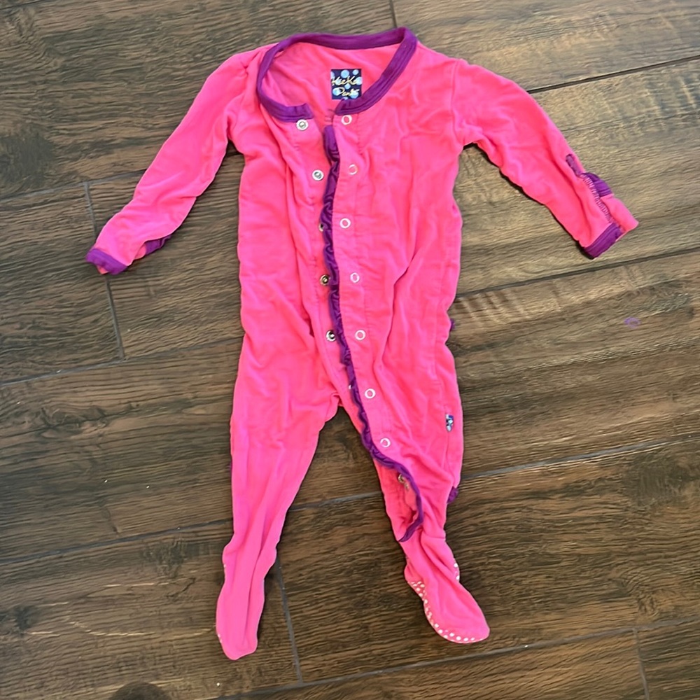 KicKee pants 3-6 month onesies button pajamas.